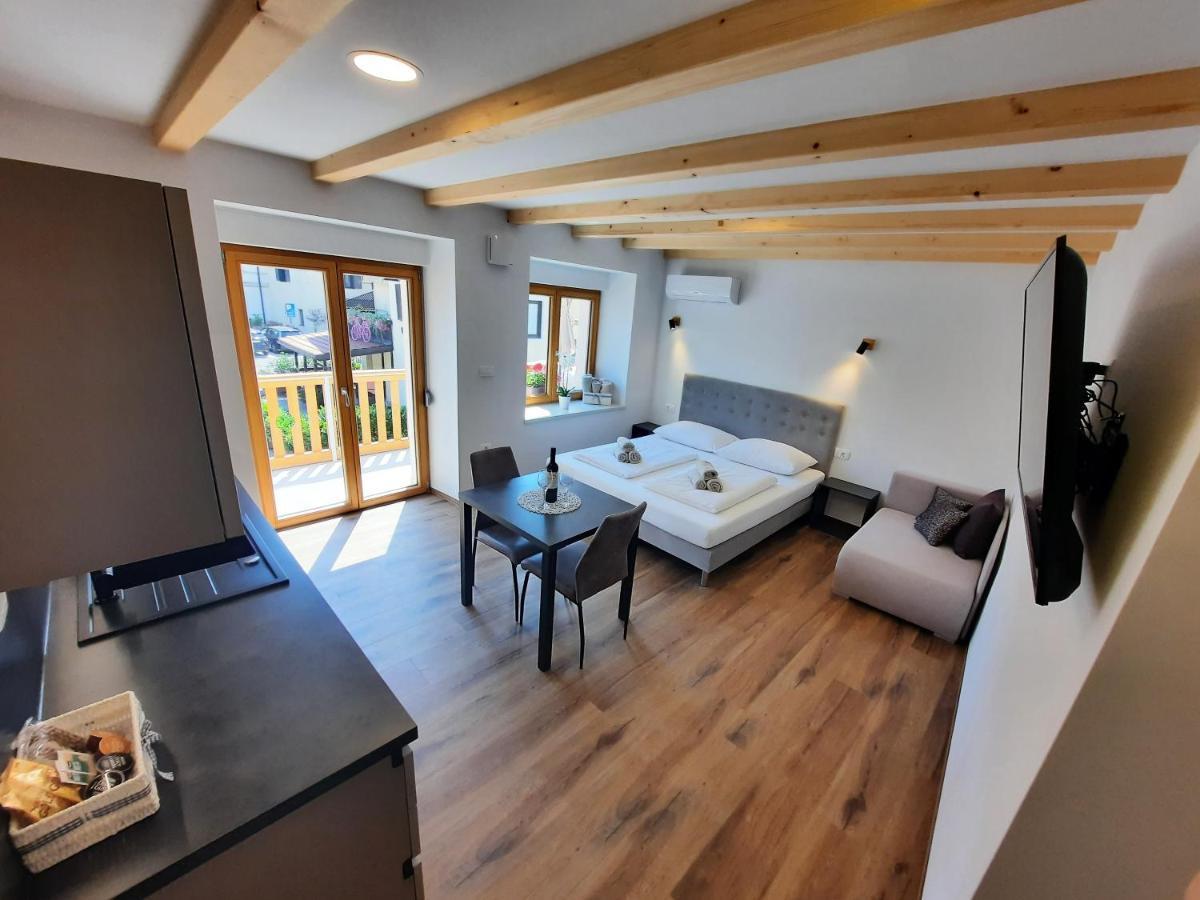 Apartments Hlapi With Spa Kobarid Εξωτερικό φωτογραφία